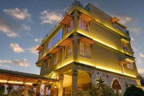 Lemon Tree - Farmhouse with Rooftop Private Pool near Bangalore